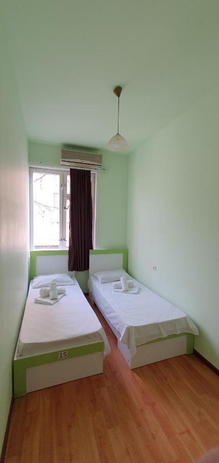 Tempus Hotel-Hostel Ереван Екстериор снимка