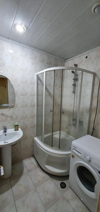 Tempus Hotel-Hostel Ереван Екстериор снимка