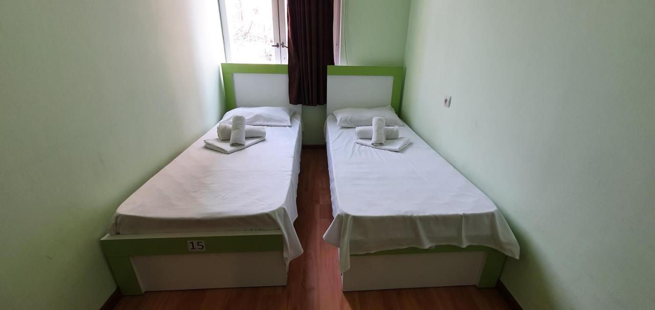 Tempus Hotel-Hostel Ереван Екстериор снимка