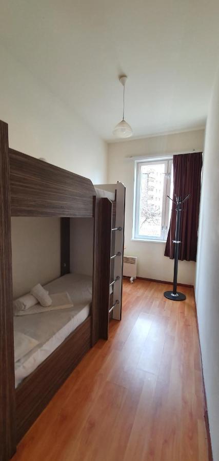 Tempus Hotel-Hostel Ереван Екстериор снимка